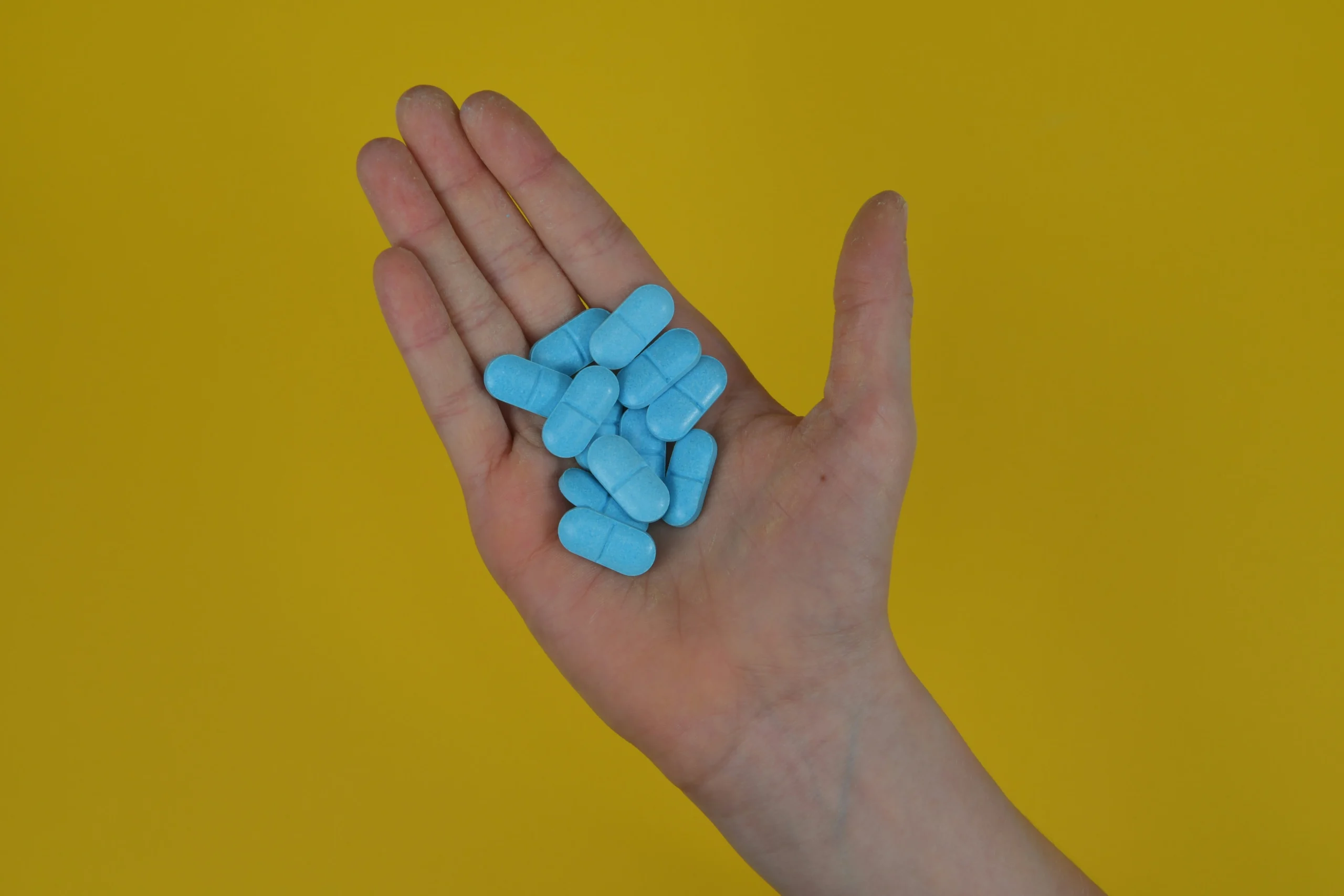A handful of blue xanax pills to overdose on